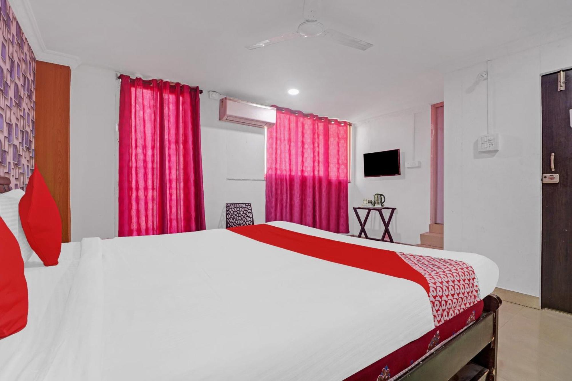 Hotel O New Lakeview Palace Hyderabad Exterior foto